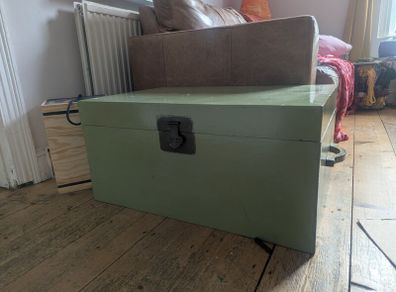 Wood painted storage chest