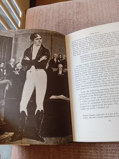 1972 1st Edition. The Gems She Wore: A Book of Irish Places. James Plunkett. Vintage. Ireland.