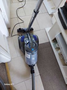 Russell Hobbs Model RHCV4101 Vacuum Cleaner in excellent condition
