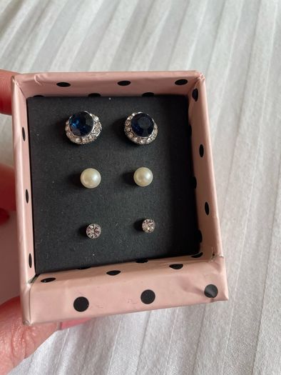 Earings
