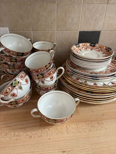 Collection set of vintage and antique porcelain