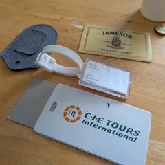 luggage tags