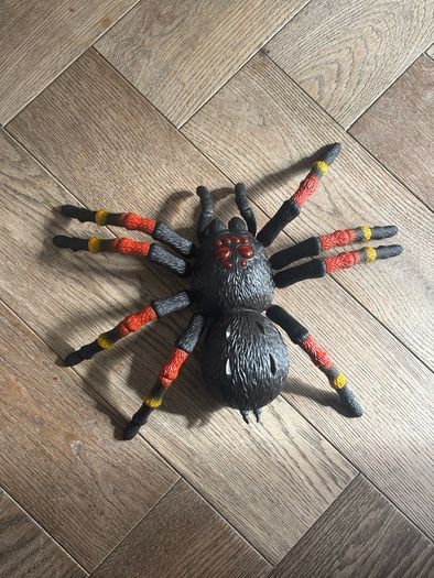 Robo Alive Giant Tarantula Spider