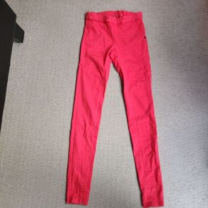 Red jeggings, size 10