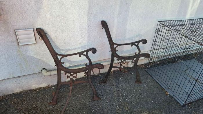 Bench seat ends