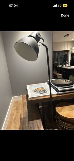 floor lamp