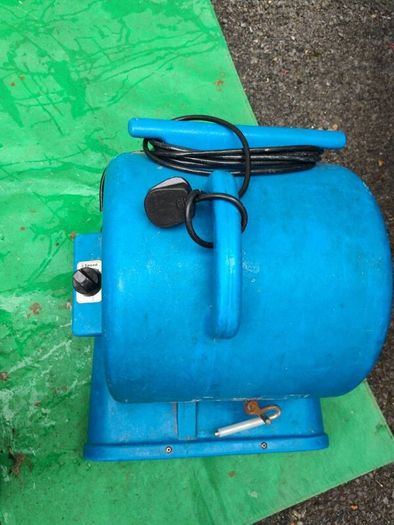 Floor high speed buffer