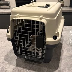 BRAND NEW Pet Carrier / Travel Crate (Petstop L50) - Unused with Tags