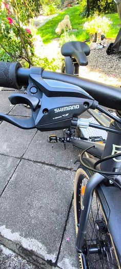 Lady Bike DEW 2022 Satin Asphalt Grey SM in very good condition been serviced short time ago uesed very little is good as new.