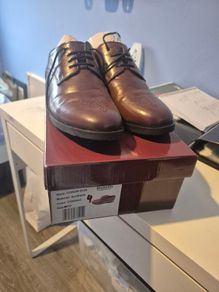Benetti shoes Size 4
