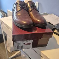 Benetti shoes Size 4