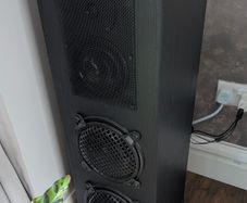 heavy duty hifi 3-way sealed box speakers 4.5cm front buffle , braced, 22kg each.