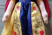 Musical Soft Toy Disneyland Paris - Snow White 20"