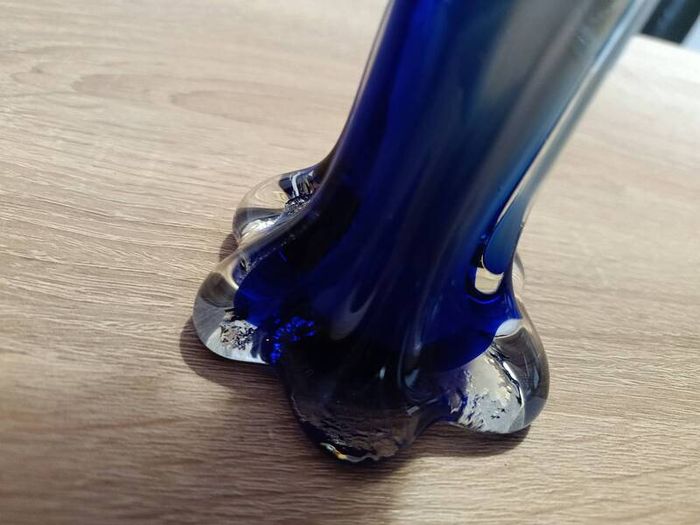 Vintage Art Glass Vase 19cm 380g