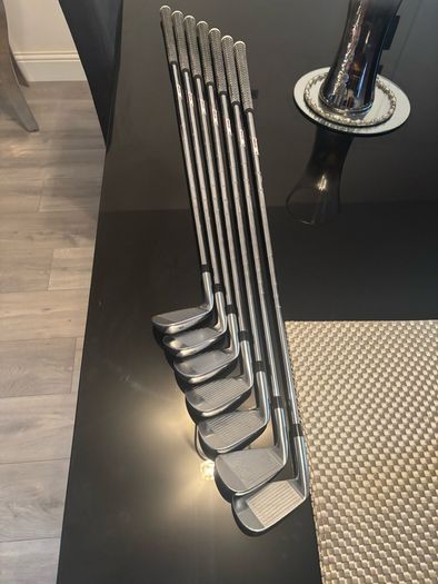 Takomo 201 irons 4-pw