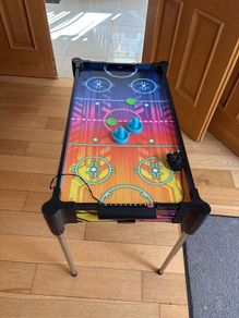 air hockey table