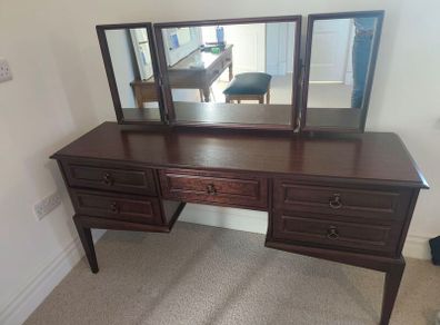 Solid Dressing Table