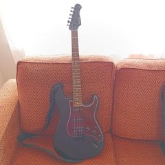 electric guitar, amp