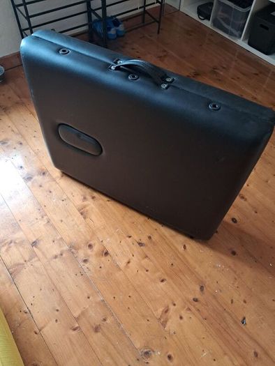 Portable massage table