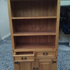 pine dresser