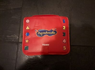 Tomy Aquadoodle AquaDraw Travel Drawing Bag