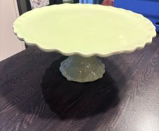 cake stand