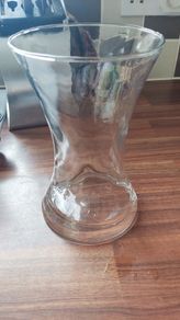 Medium glass vase