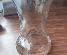 Medium glass vase