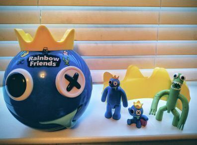 Rainbow Friends (Big Blue)