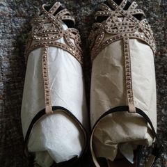 Zara flats