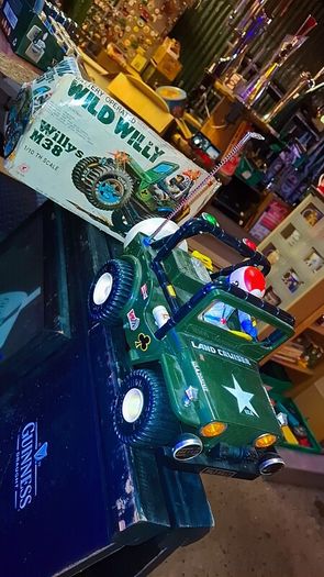 Vintage Wild Willy m38 battery operated land cruiser