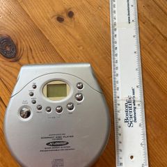 Portable cd player