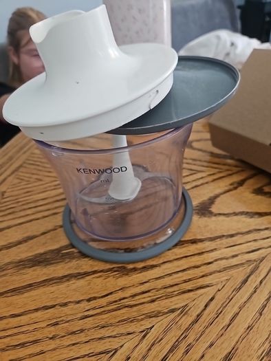 Kenwood blender set.