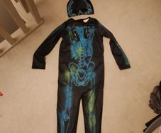 costume 6-8 yrs