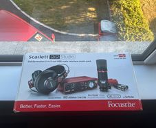 Focusrite Scarlett 2i2 Studio