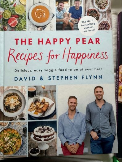 8 Cookbooks | Joe Wicks | Jamie Oliver | The Happy Pear | The Essential Air Fryer