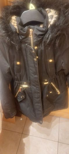 Girls winter black jacket ( next age 8)