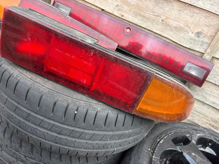 mitsubishi gto 3000 gt tail ligts