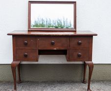 Bedroom Furniture : Chest of Drawers, Lockers, Mirrors and Dresser