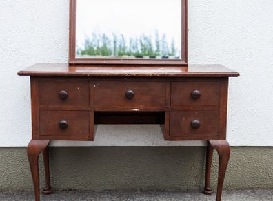 Bedroom Furniture : Chest of Drawers, Lockers, Mirrors and Dresser