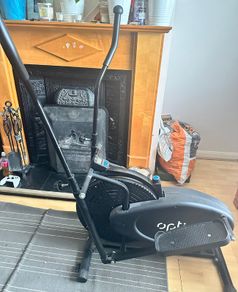 Cross trainer