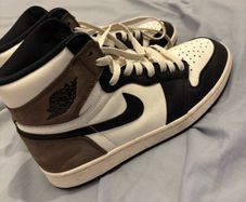 Air Jordan 1 Retro High OG Dark Mocha