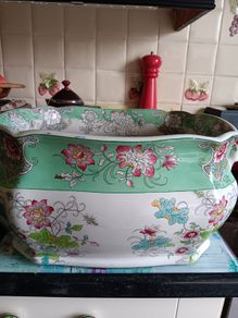 Vintage footbath
