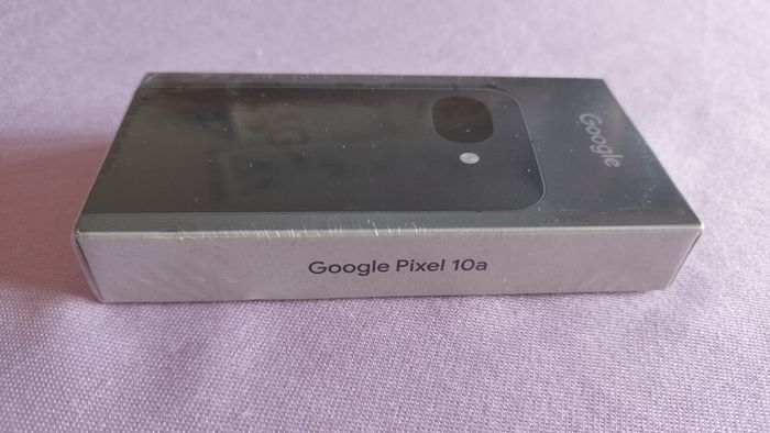 Google Pixel 10a 128GB Obsidian Sealed with receipt