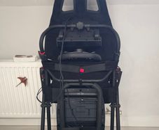 Complete Steering Wheel & Racing simulator Chair Setup for PlayStation 4/5 & PC (Logitech G29 + Original Playseat)