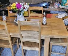 Dinning table and 6 chairs