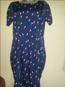 Beautiful Navy midi dress from Dunnes size UK18 EUR46 Postage included