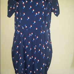 Beautiful Navy midi dress from Dunnes size UK18 EUR46 Postage included