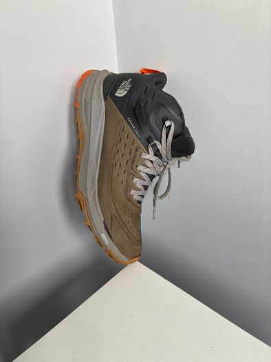 North Face size 9 Leather Walking Boots