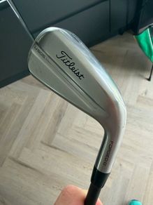 Titleist u505 4iron - upgrade shaft